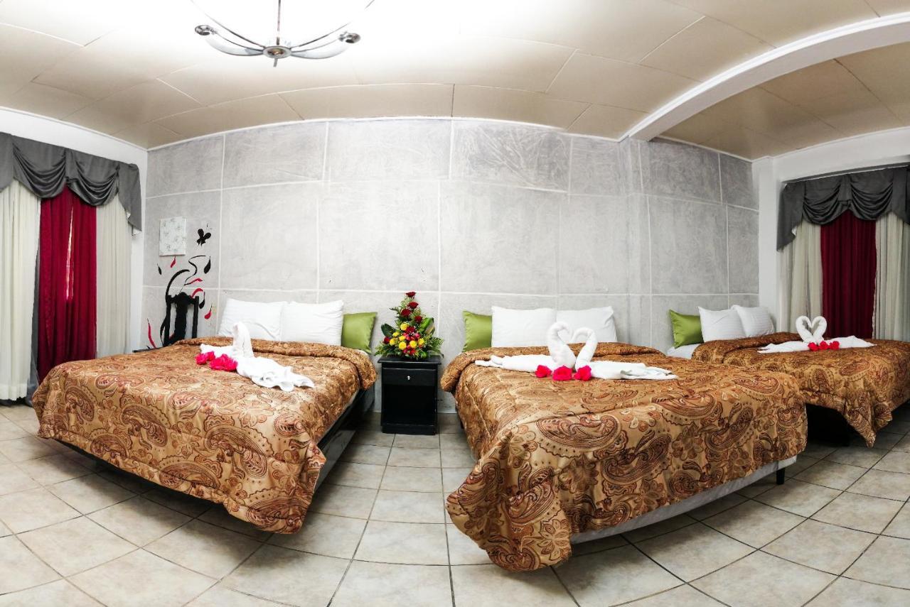 Uw Oasis Hotel La Ceiba Kültér fotó